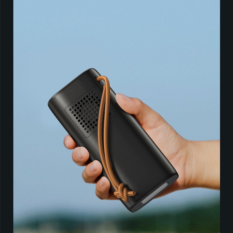 JNGadjet Heavy-Duty Emergency Outdoor Power Bank - Image 7